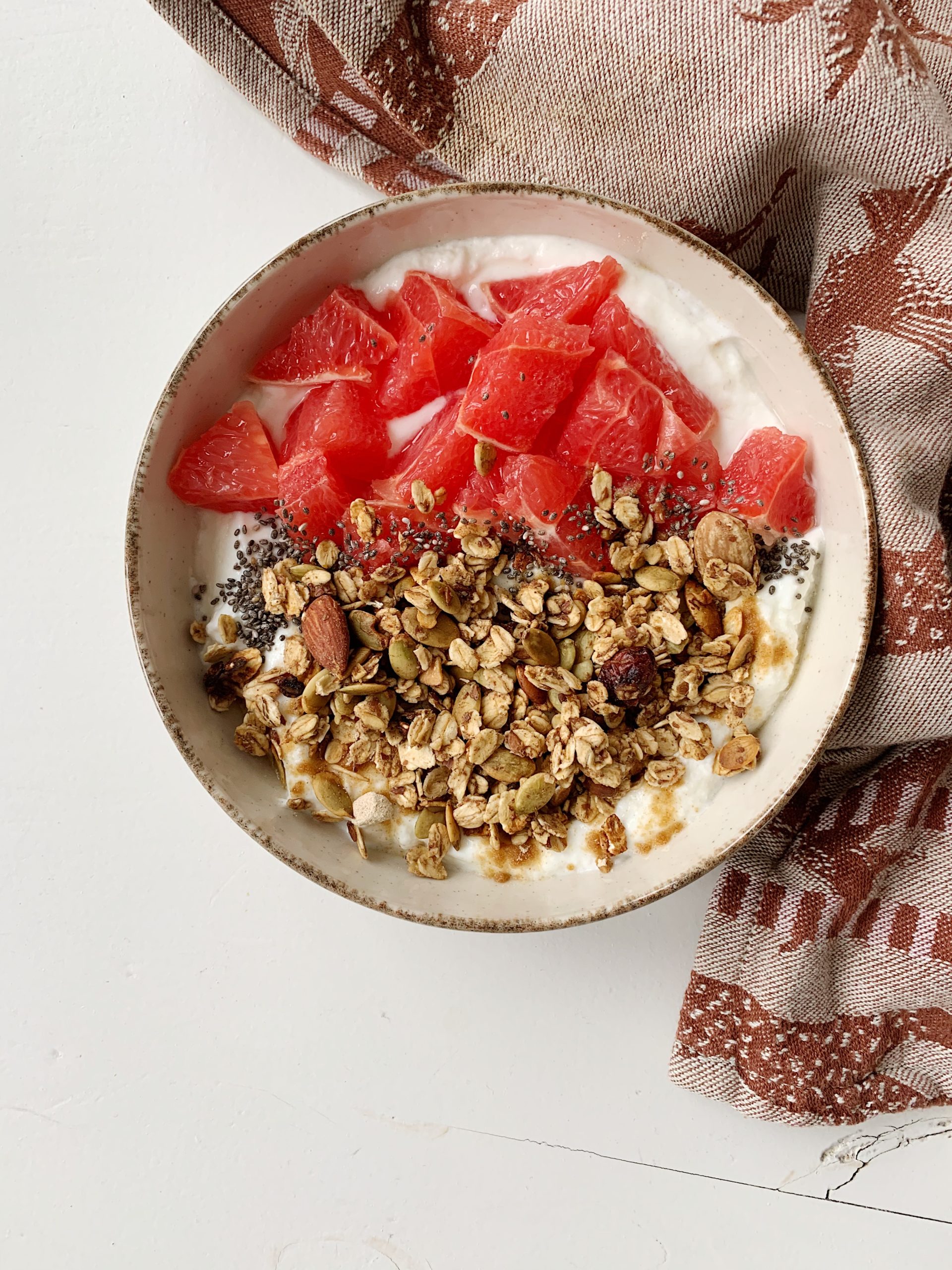 Zelfgemaakte granola met banaan